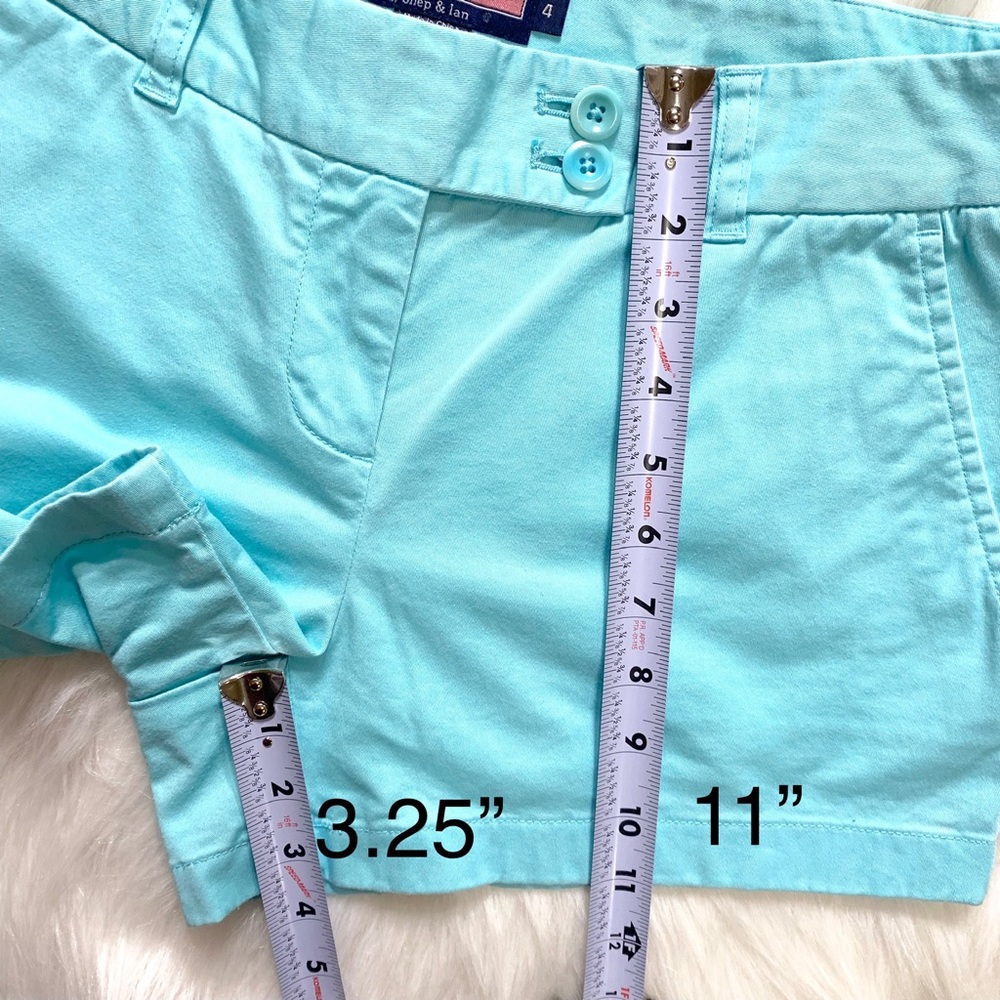 SOLD-Vineyard Vines Dayboat Shorts - Picture 5 of 6